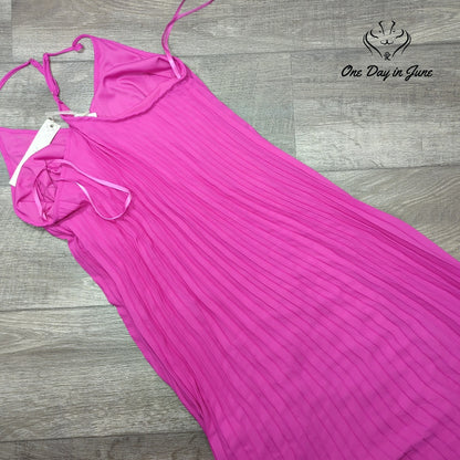 She + Sky Spaghetti Strap V Neck Maxi Dress Size S