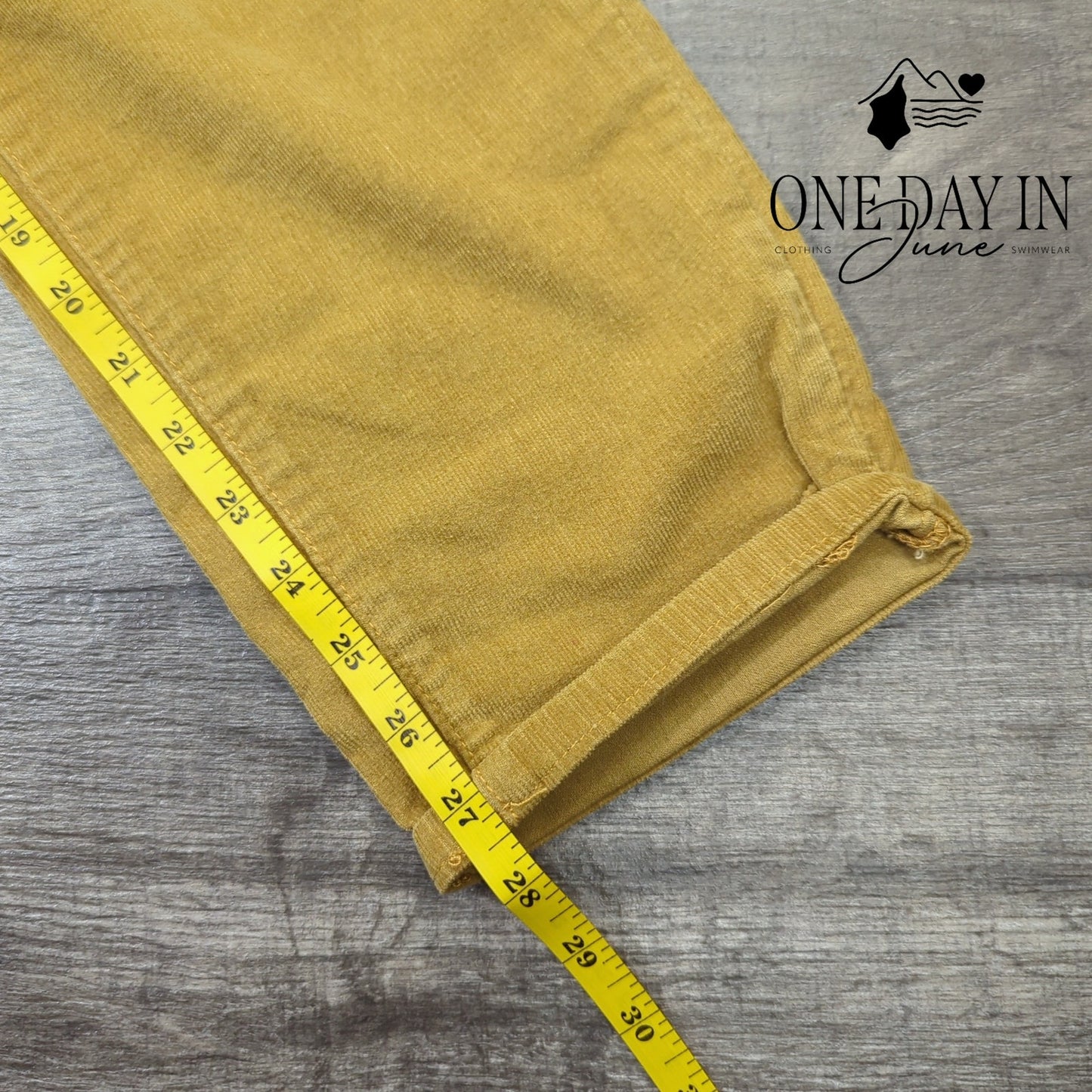 L&B Apparel Boyfriend Corduroy Pants Size 12