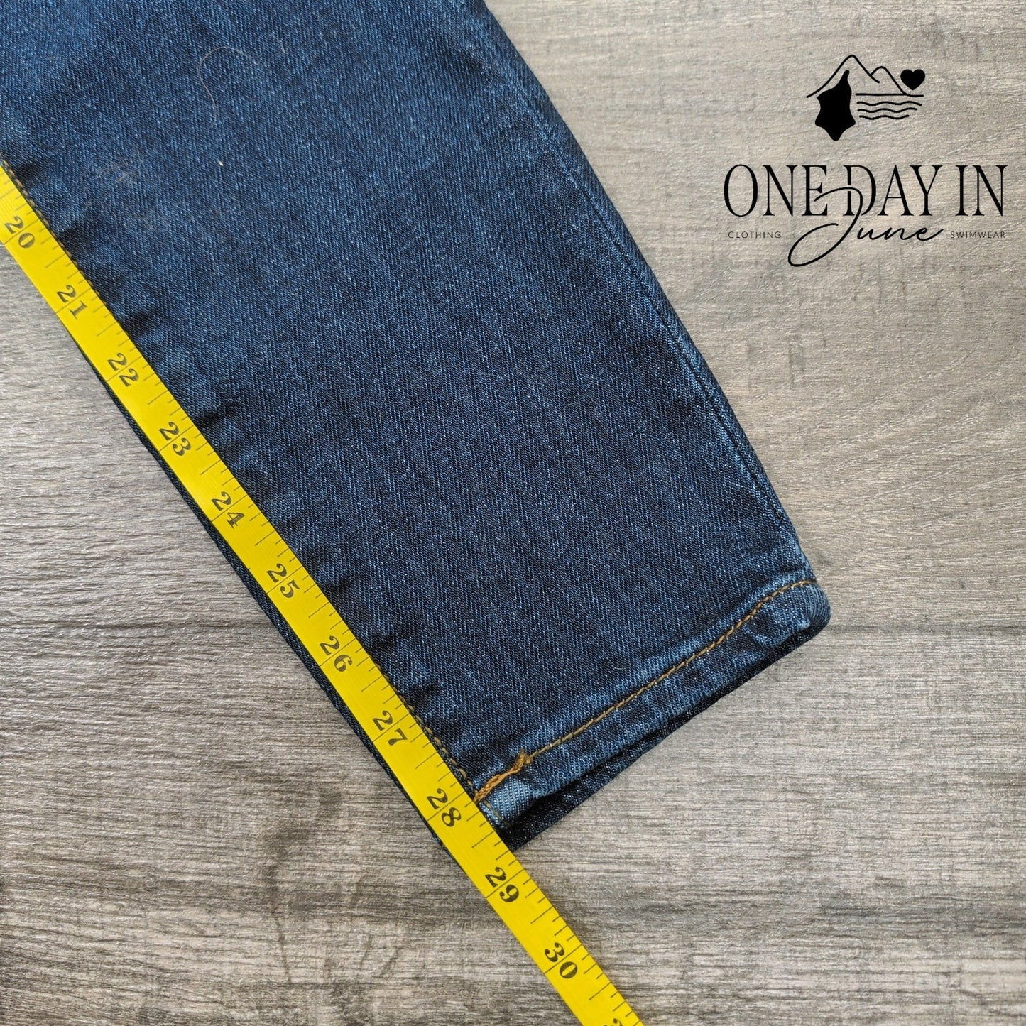 Good American Good Waist Skinny High Rise Jeans Size 6 (28)