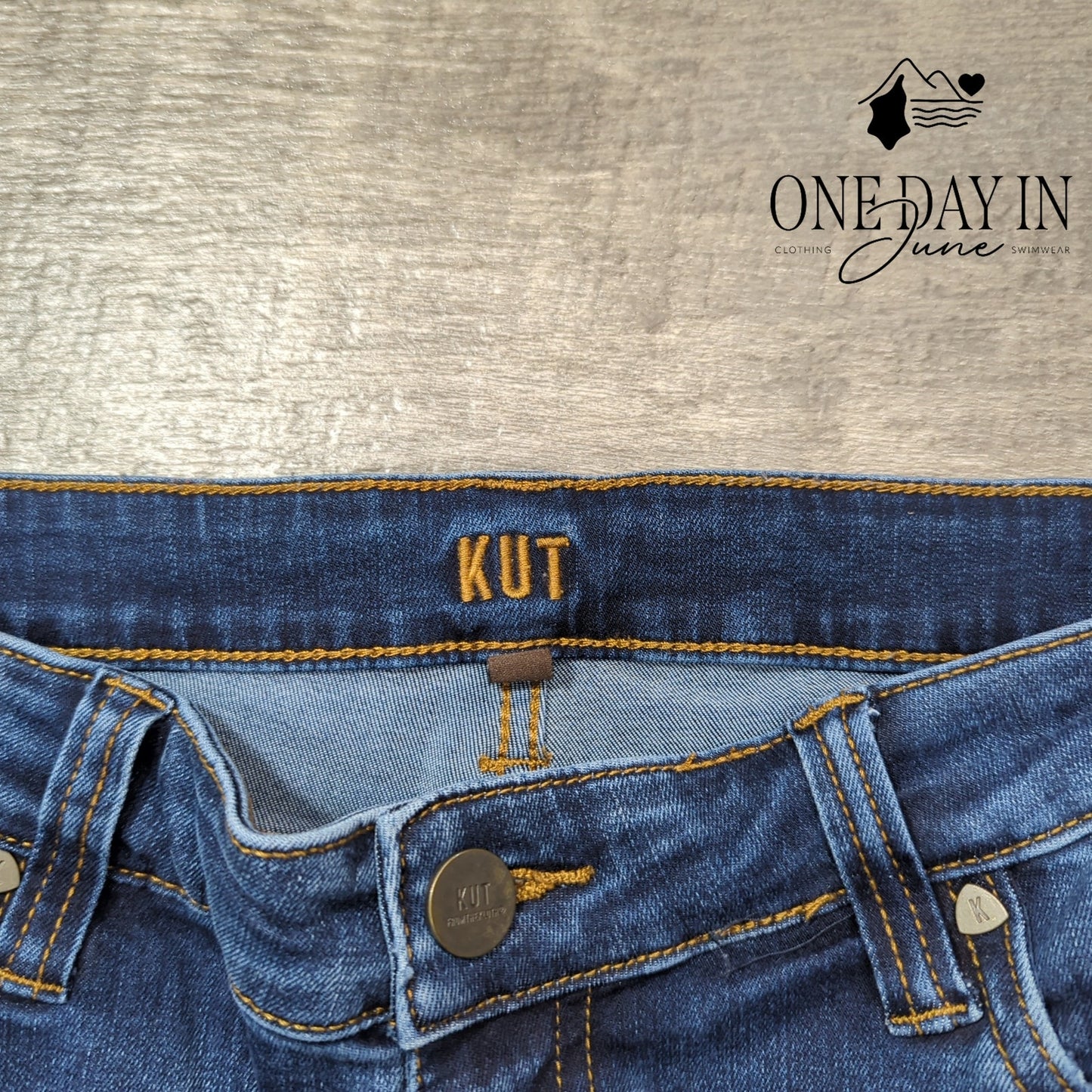 Kut from the Kloth Ankle Skinny Jeans Size 10
