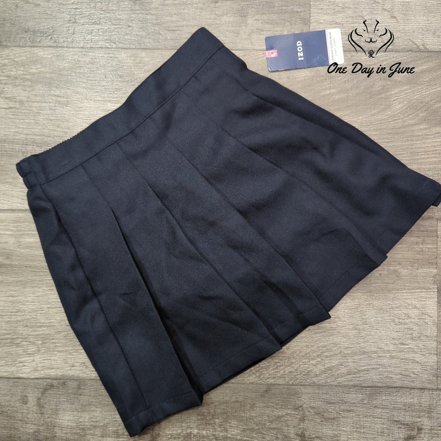 Izod Approved Schoolwear Skort Size 8 Regular