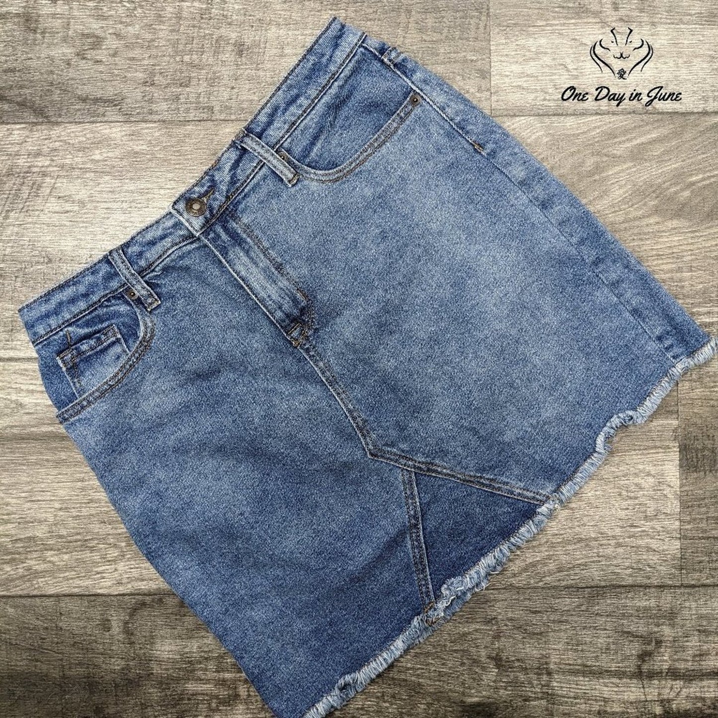 Mossimo Denim Mini Skirt Size 8