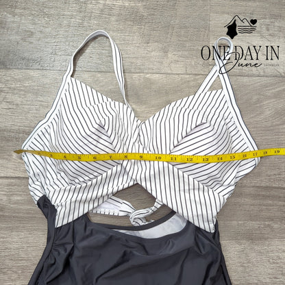 Eomenie Tummy Control Twist Front Cutout One Piece Swimsuit Black NWT Size XL