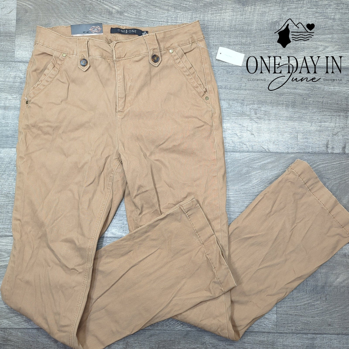 One5One Trouser Style Jeans Tan Khaki Straight Leg NWT Size 12