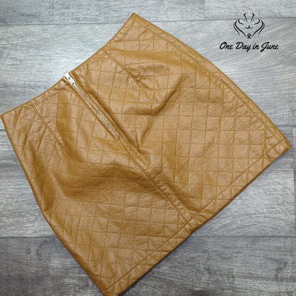 Forever 21 Quilted Faux Leather Mini Skirt Camel Tan Brown Size S