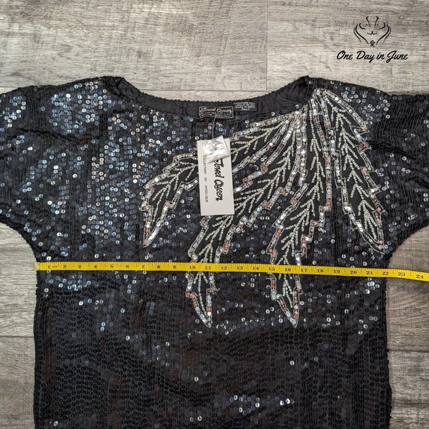 Jewel Queen Vintage Angelique Silk Sequin Beaded Top Black Silver NWT Size S