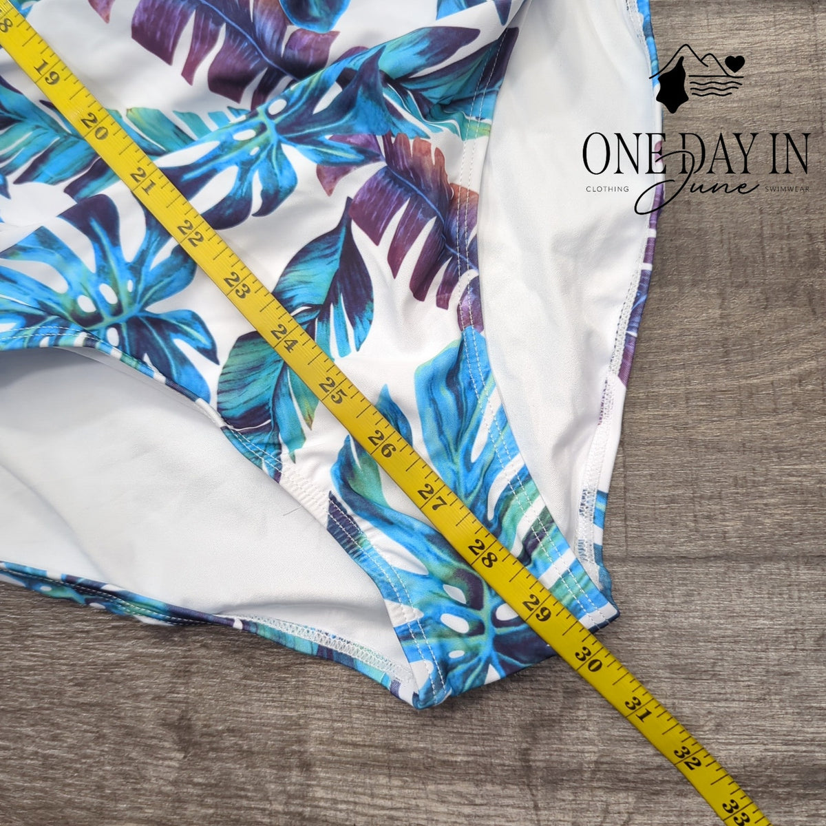 Eomenie Cross Front Cut Out Tie Back One Piece Swimsuit Tropical NWT Size L