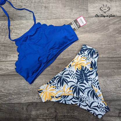 Shekini High Neck Halter Scallop Bikini Swimsuit Size S