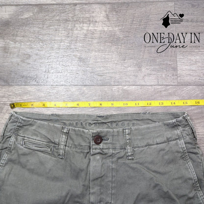 American Eagle Outfitters Straight Leg Jeans Size 30X36