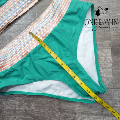 Blooming Jelly Crop Bikini Swimsuit Size L