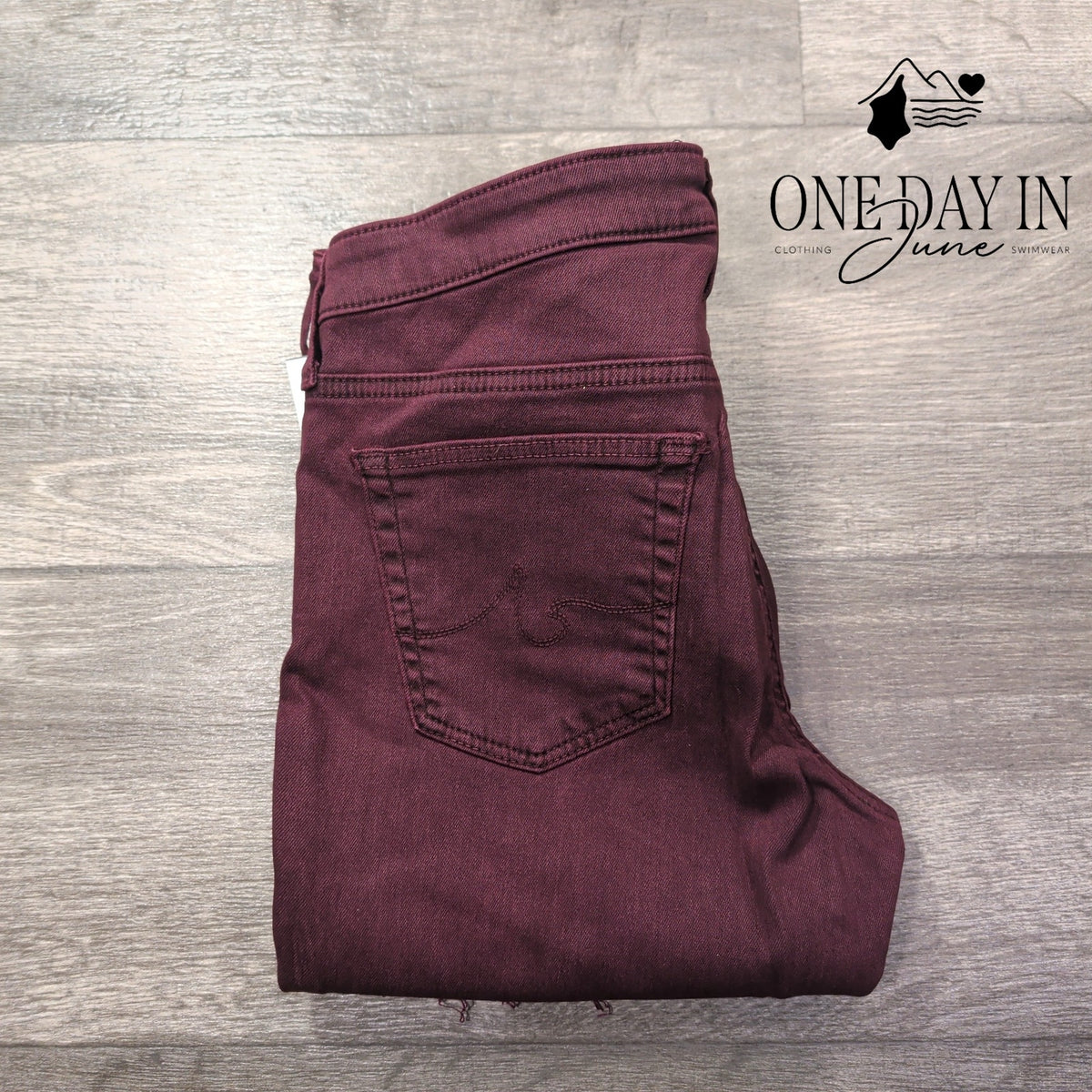 AG Adriano Goldschmied The Legging Ankle Super Skinny Jeans Burgundy NWT Size 4