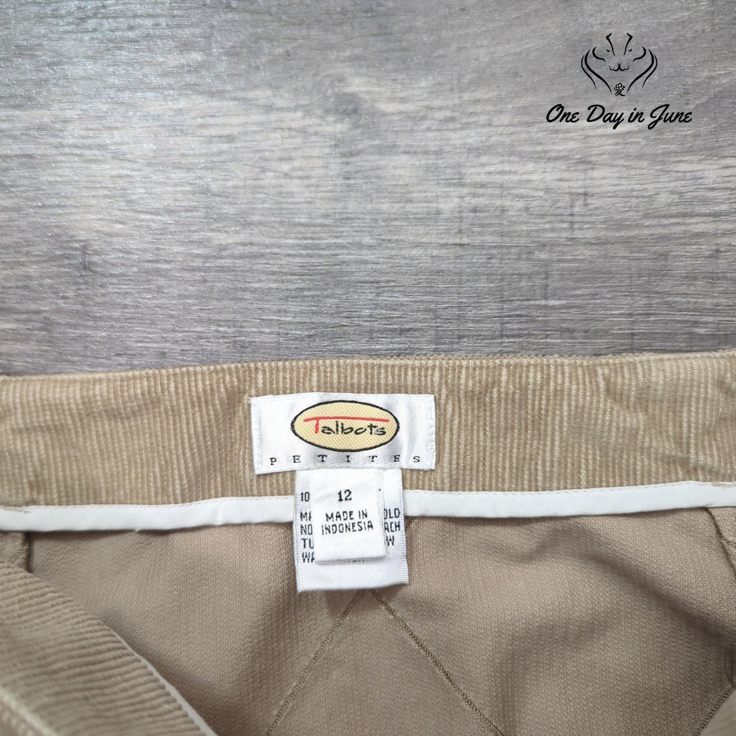 Talbots Corduroy Embroidered Mini Skirt Size 12