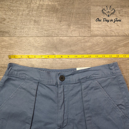 St. John's Bay Comfort Waist Shorts Size 32