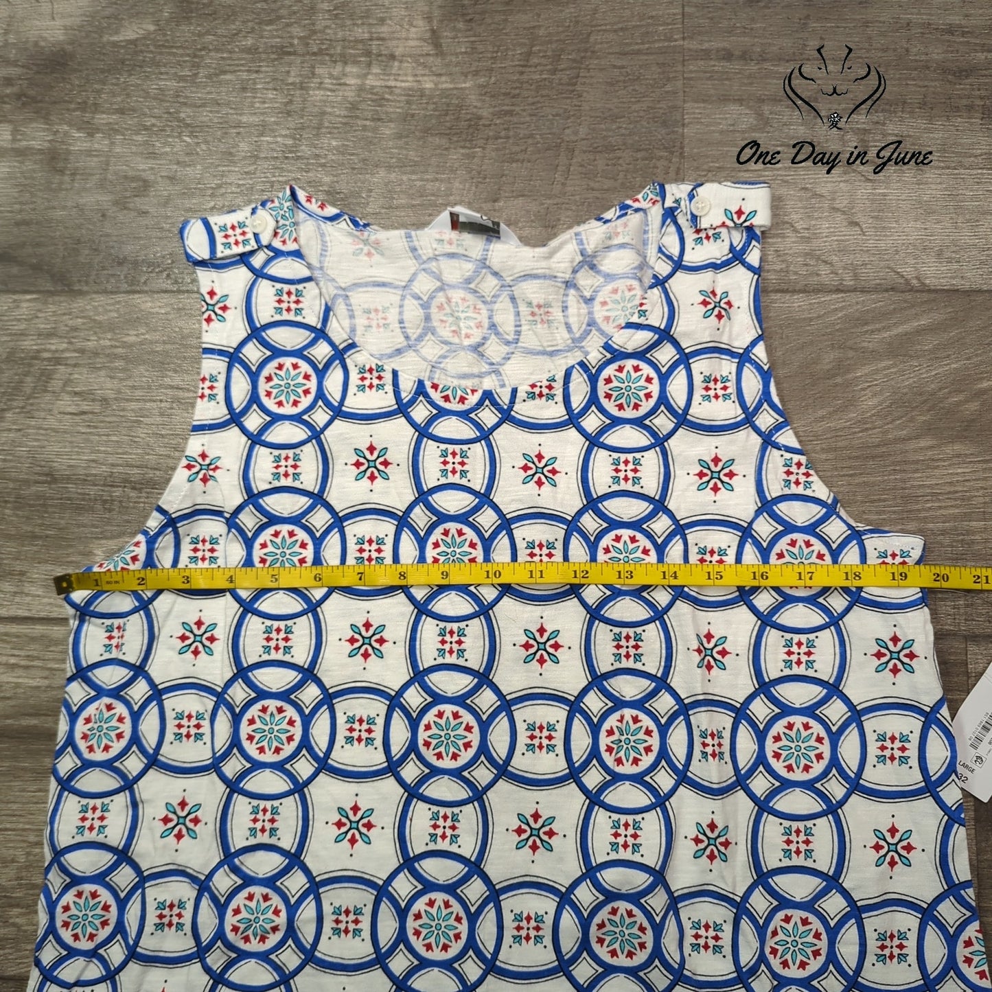 Liz Claiborne Sleeveless Top Size L