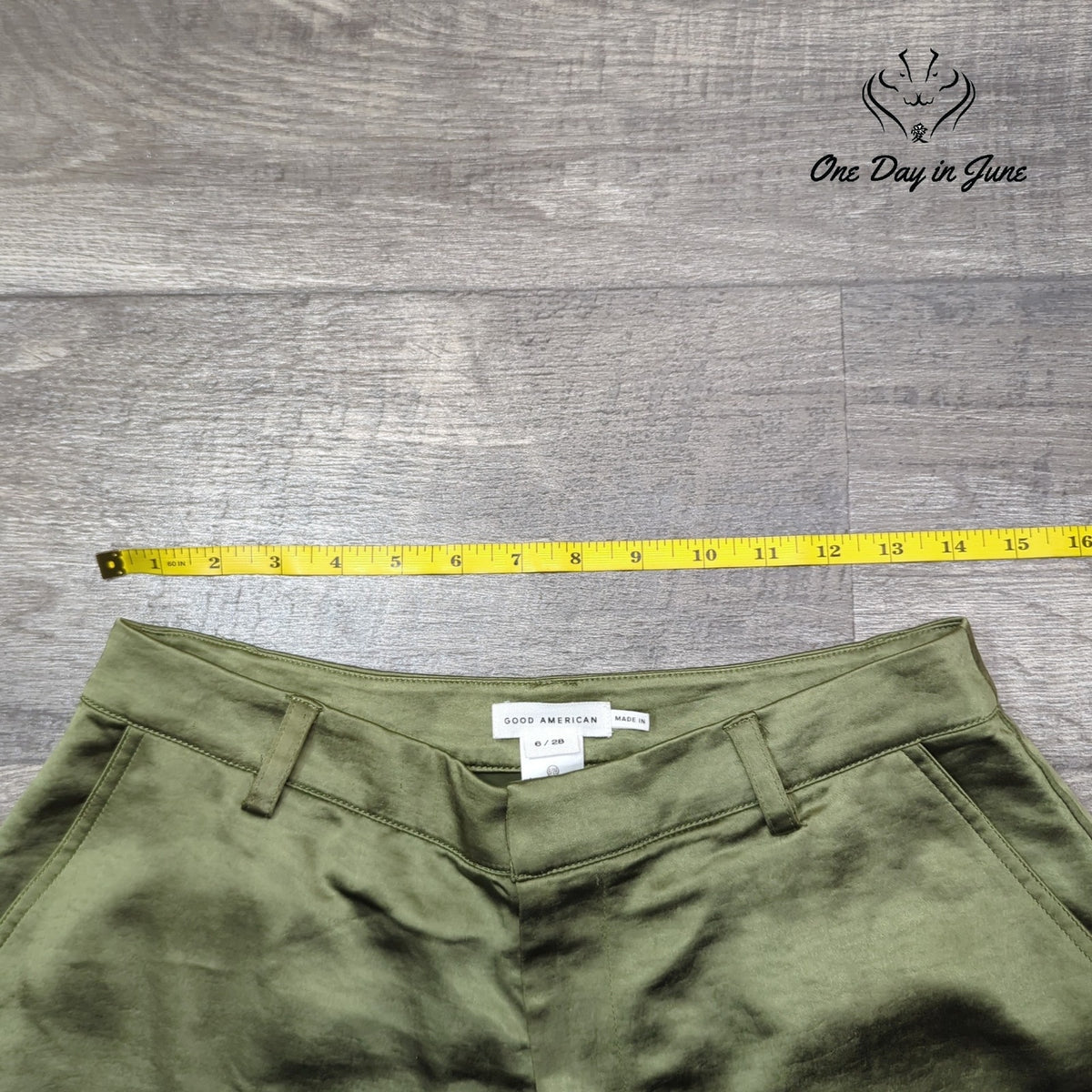 Good American Washed Satin Cargo Pants Juniper Green NWT Size 6