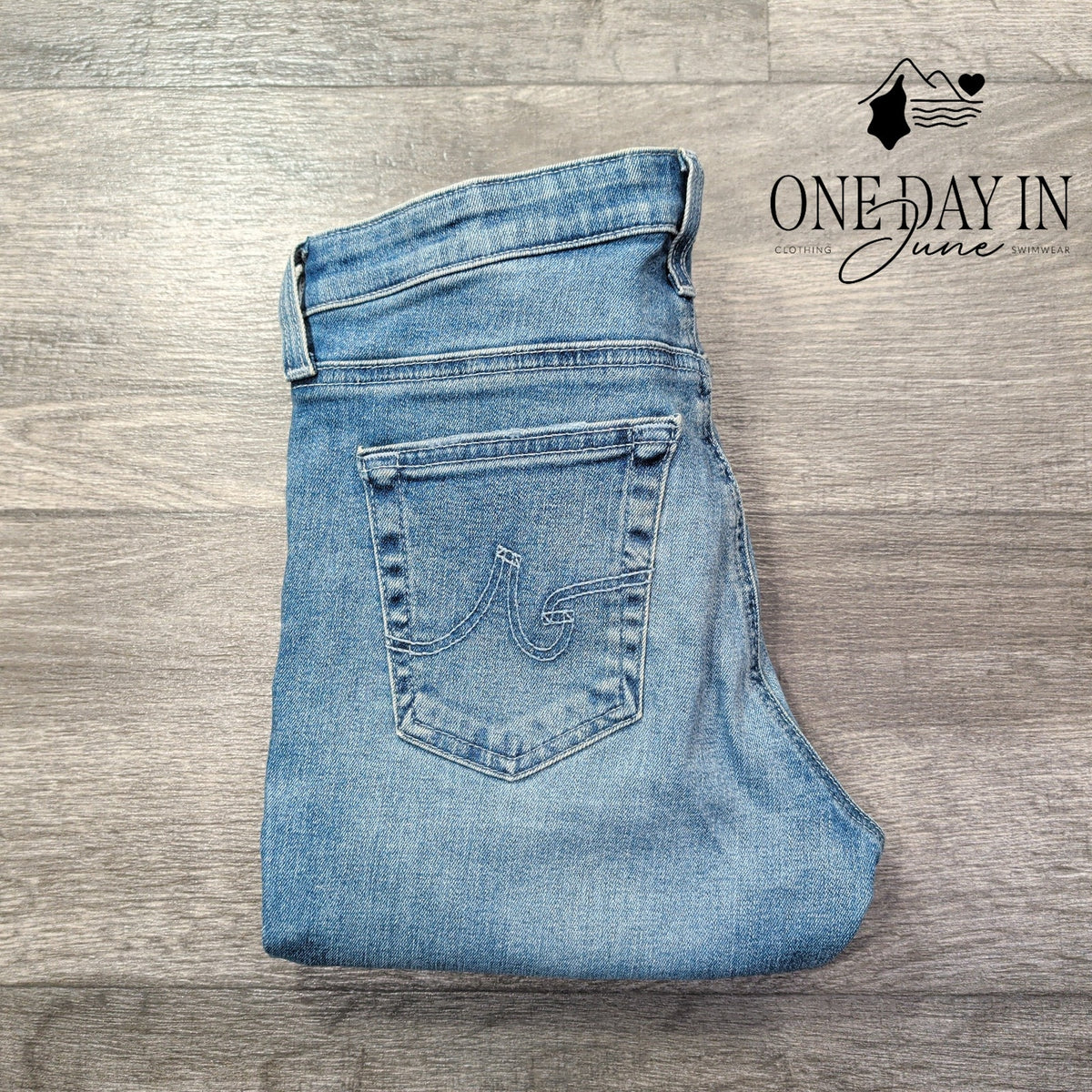 AG Adriano Goldschmied The Legging Ankle Distressed Skinny Jeans NWT Size 4