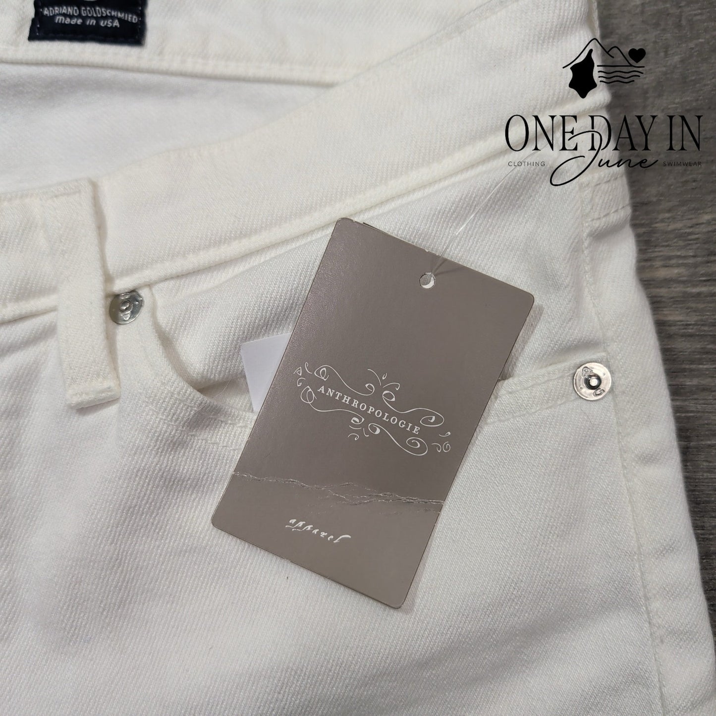 AG Adriano Goldschmied Stevie Roll Up Slim Straight Jeans White NWT Size 4 (27)