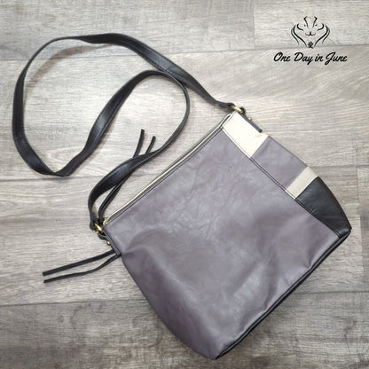 Relic Striped Shoulder Bag Size OS