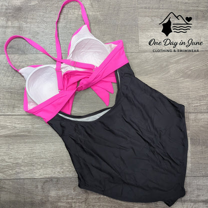 American Trends Cross Front Tie Back Cut Out One Piece Swimsuit Size L