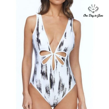 Ambrielle Tie Dye One Piece Size XL