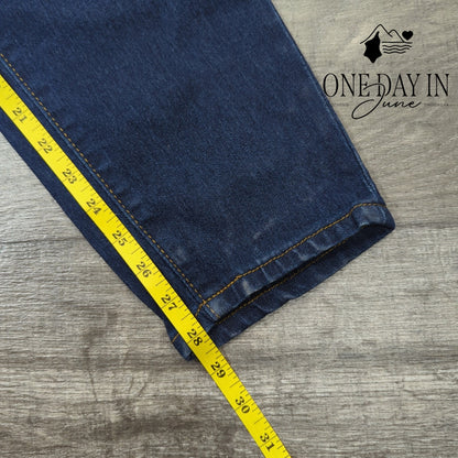 Tahari Plus Size Charlotte Double Button Skinny Jeans Size 18W