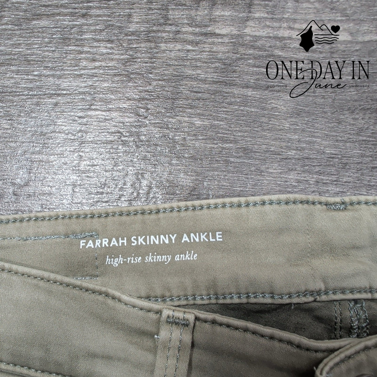 AG Adriano Goldschmied Farrah Skinny Ankle Jeans Sage Green NWT Size 2 (26)