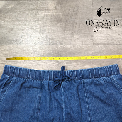 Wonderly Mid Rise Drawstring Denim Shorts Size L