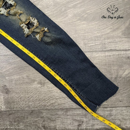 Elite Jeans Distressed Ankle Jeans Size 10