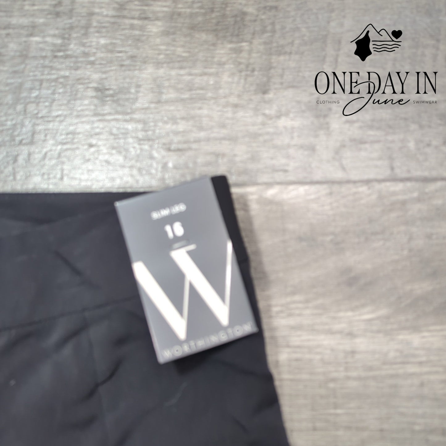 Worthington Slim Leg Dress Pants Size 16