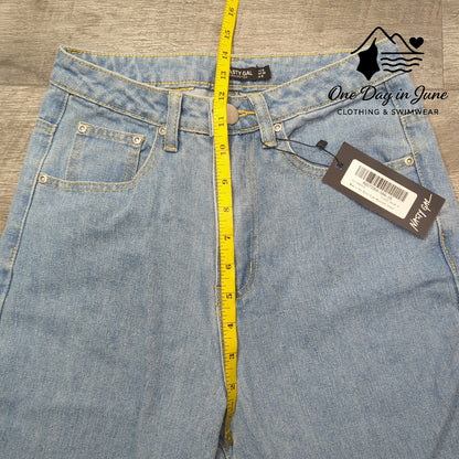Nasty Gal Mom's the Word High Waisted Jeans Size 4