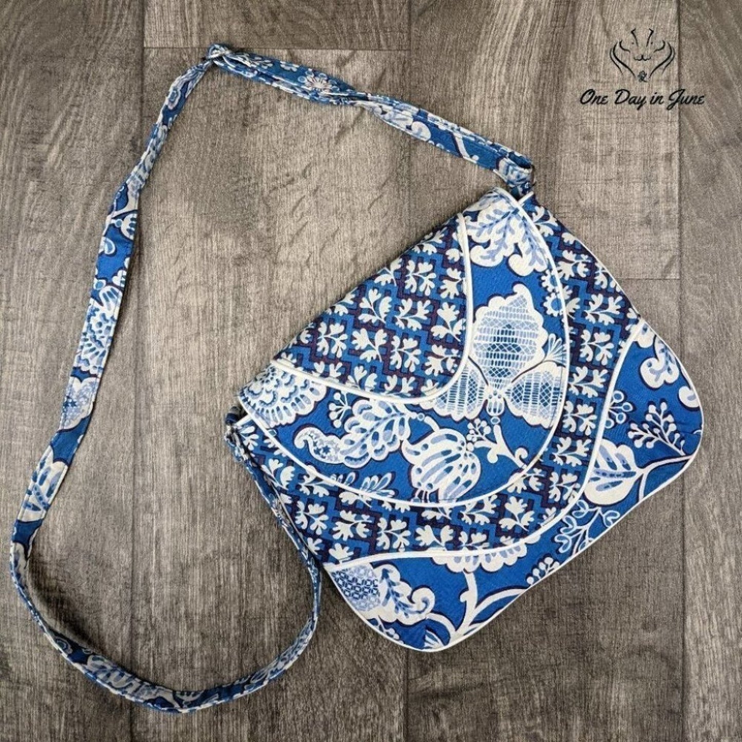 Vera Bradley Flat Tote Back