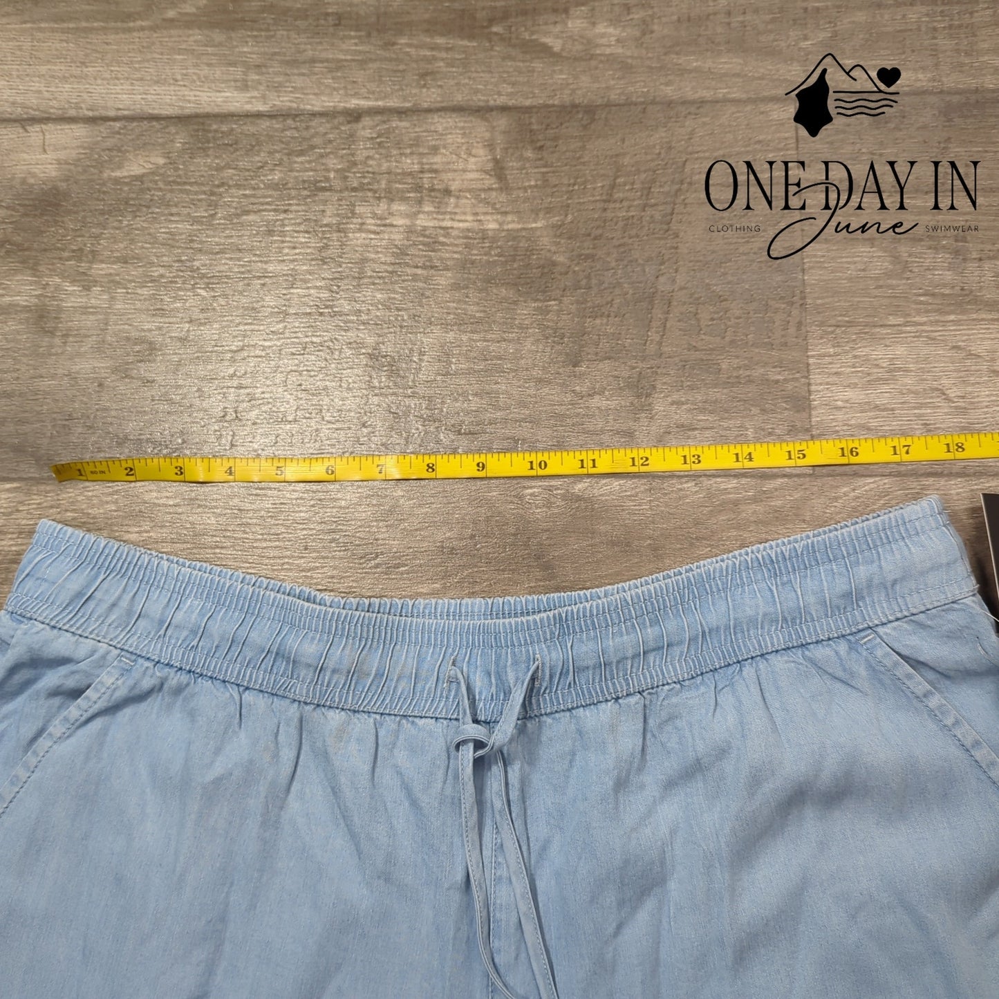 Land n Sea Light Wash Wide Leg Drawstron Pants Size XL