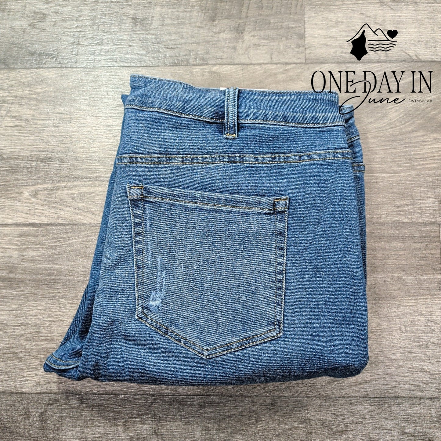 Lane Bryant Plus Size Mid Rise Super Skinny Jeans Size 22