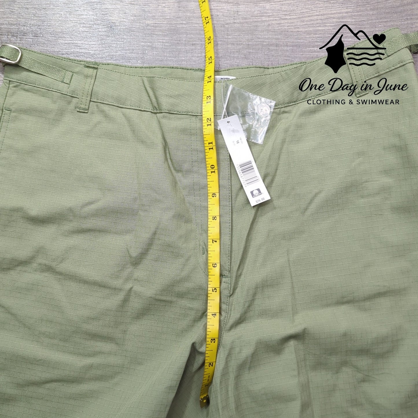 Kim Rogers Flat Front Shorts Size 16