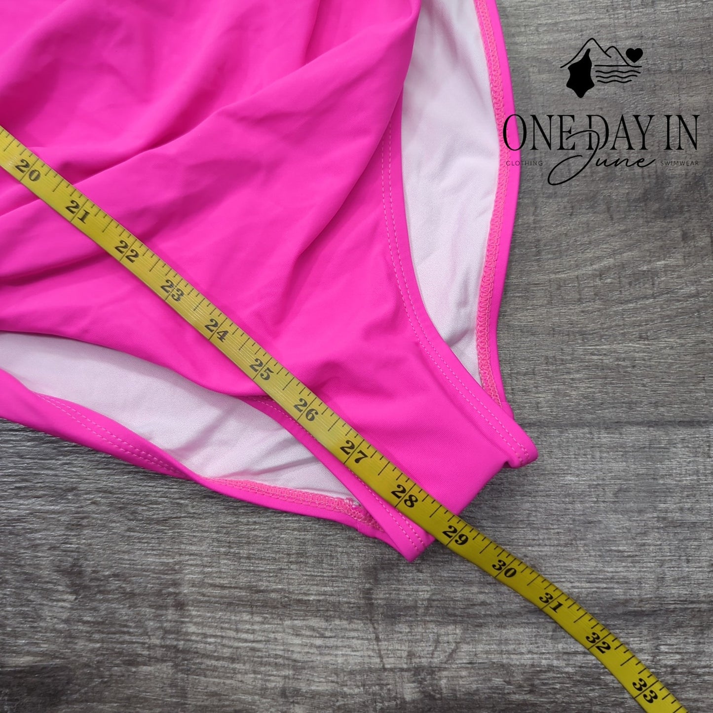 Eomenie Cross Front Cut Out One Piece Swimsuit Size L