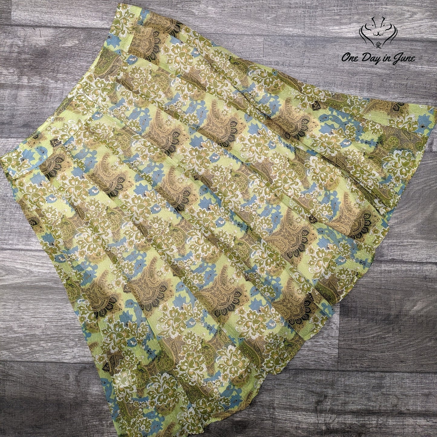 Christopher & Banks Sheer Lined Skirt Size 4