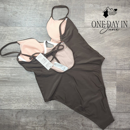 Cupshe Underwire High Cut One Piece Swimsuit Size S