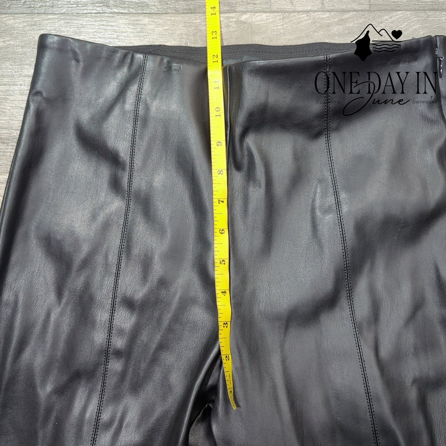 Ann Taylor Petite Faux Leather Pants Size MP