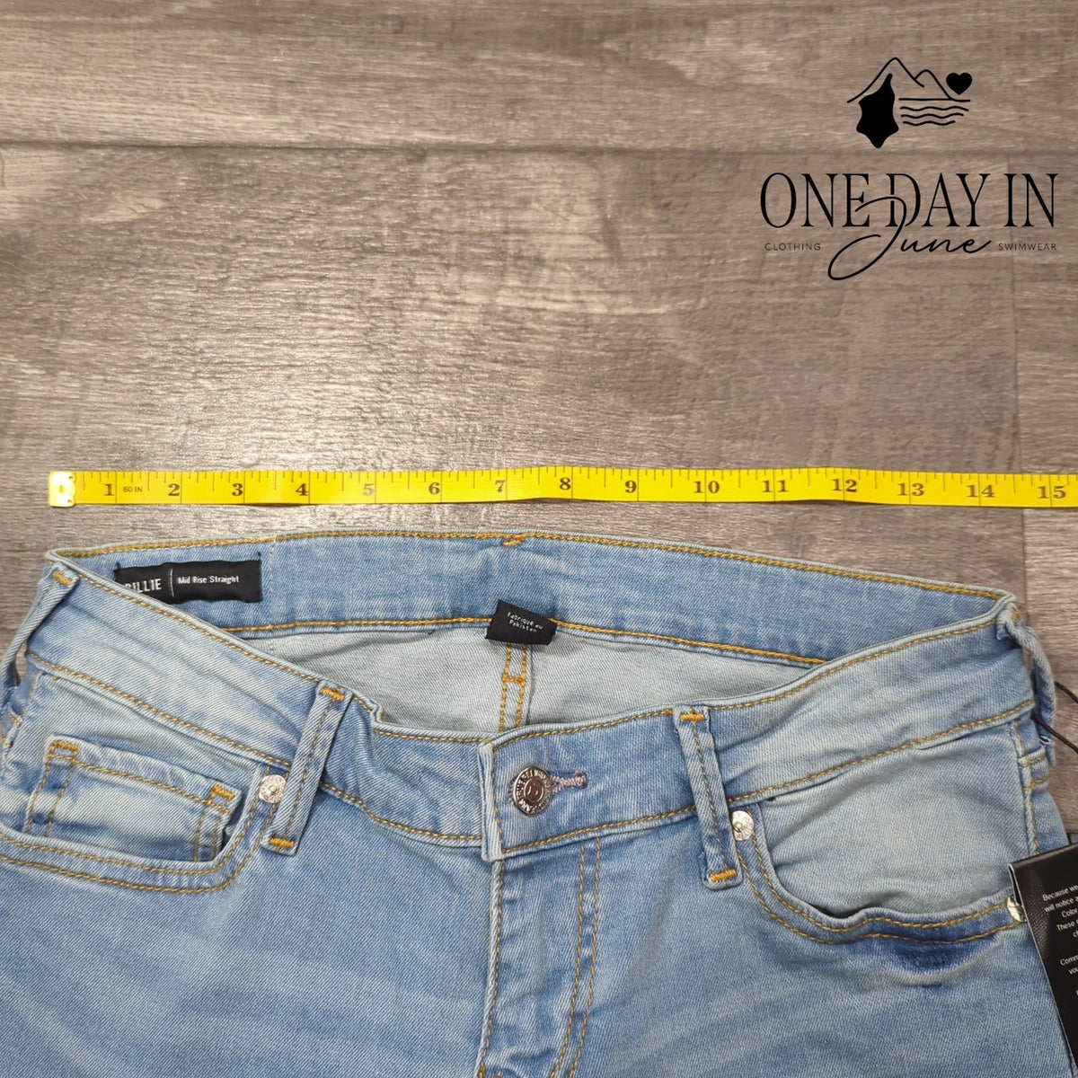 True Religion Billie Mid Rise Straight Jeans Light Wash NWT $159 Size 26Tall