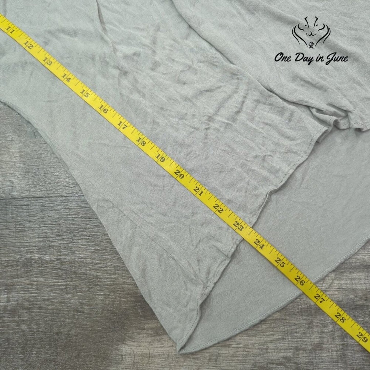 Banana Republic Super Soft Tee Shirt Size M
