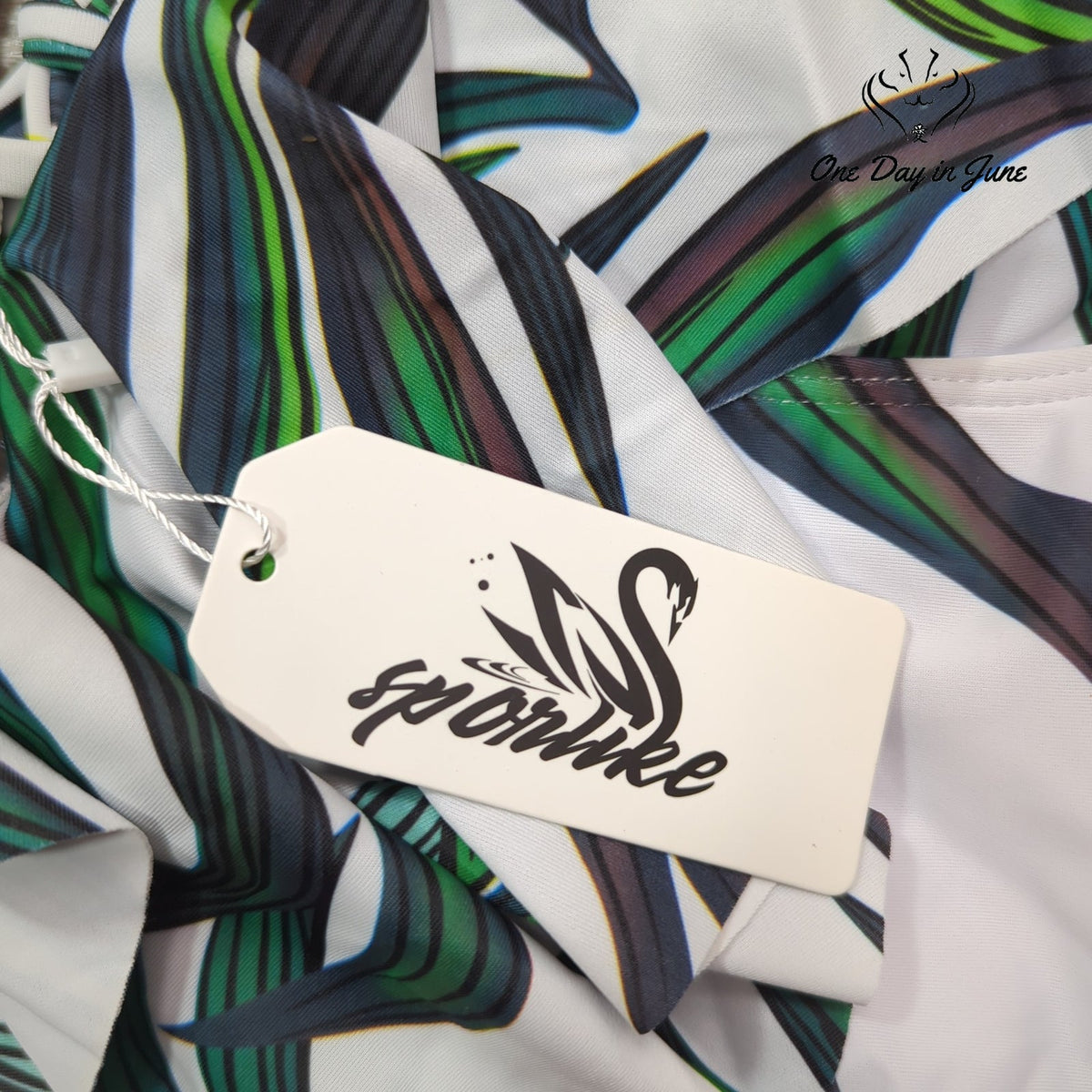 Sporlike Ruffle V Neck One Piece Swimsuit Green Tropical Leaf NWT Size L