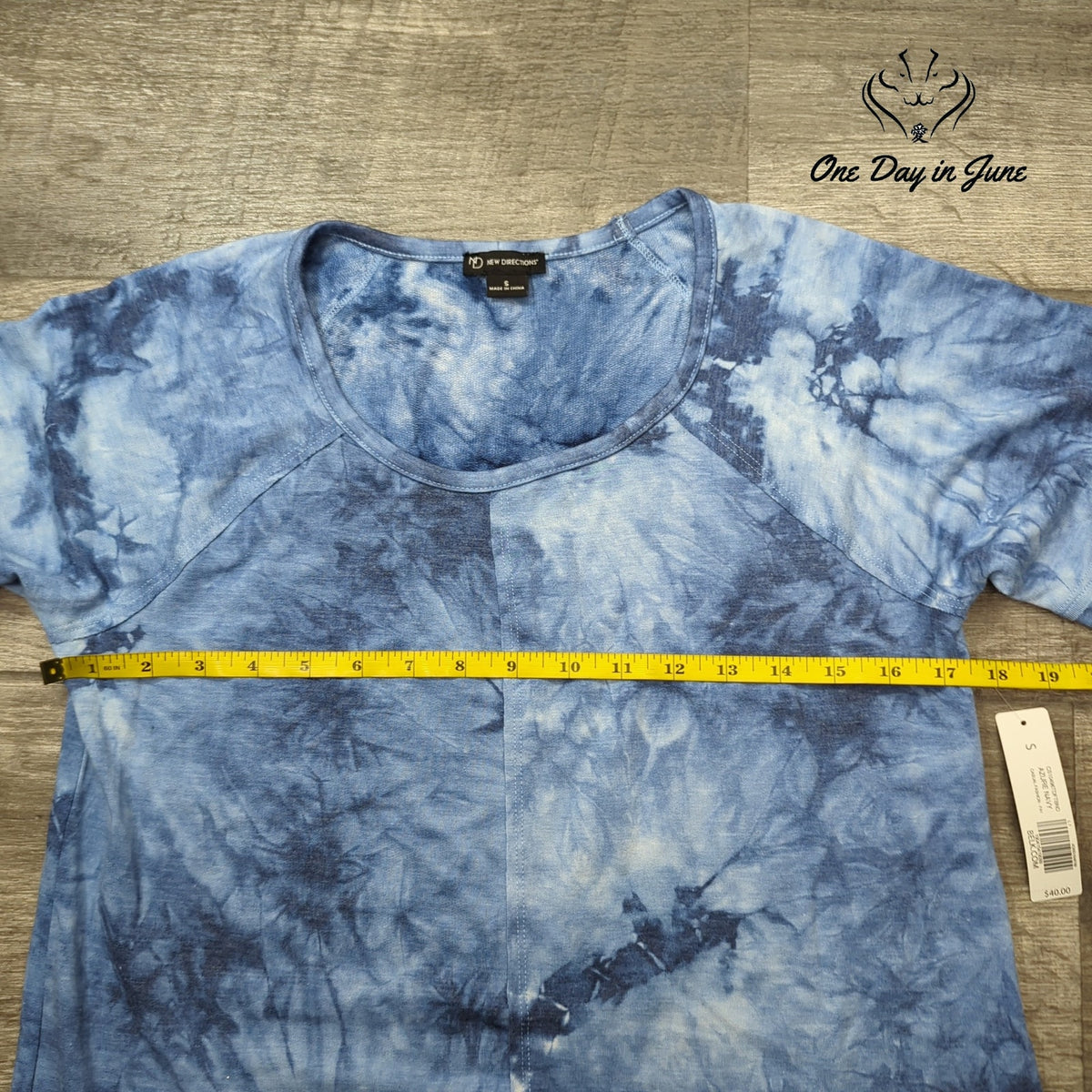 New Directions Tie Dye Long Sleeve Tee Blue Scoop Neck NWT Size S