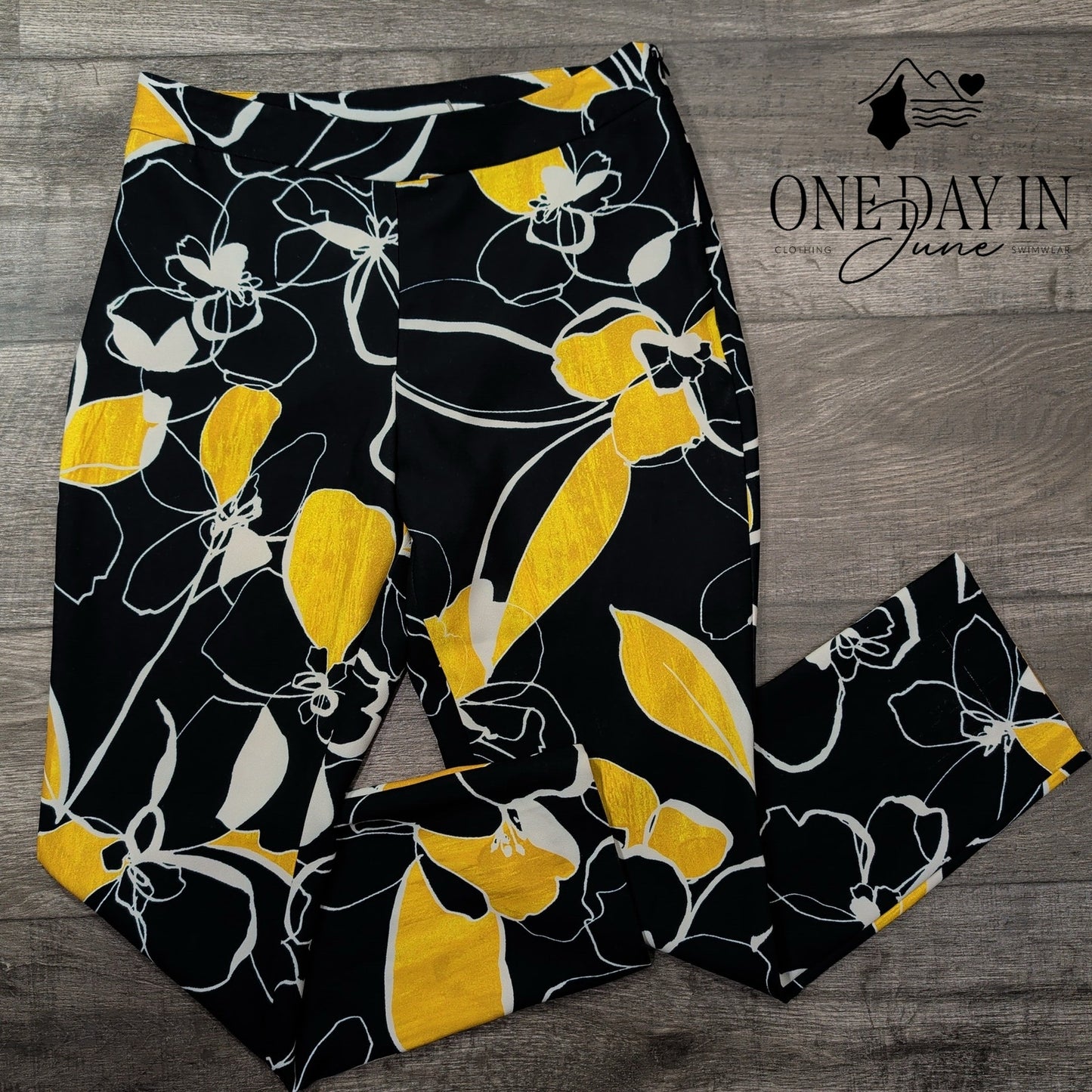 Natori Slim Fit Floral Pants Black Yellow White Side Zip NWT Size 4