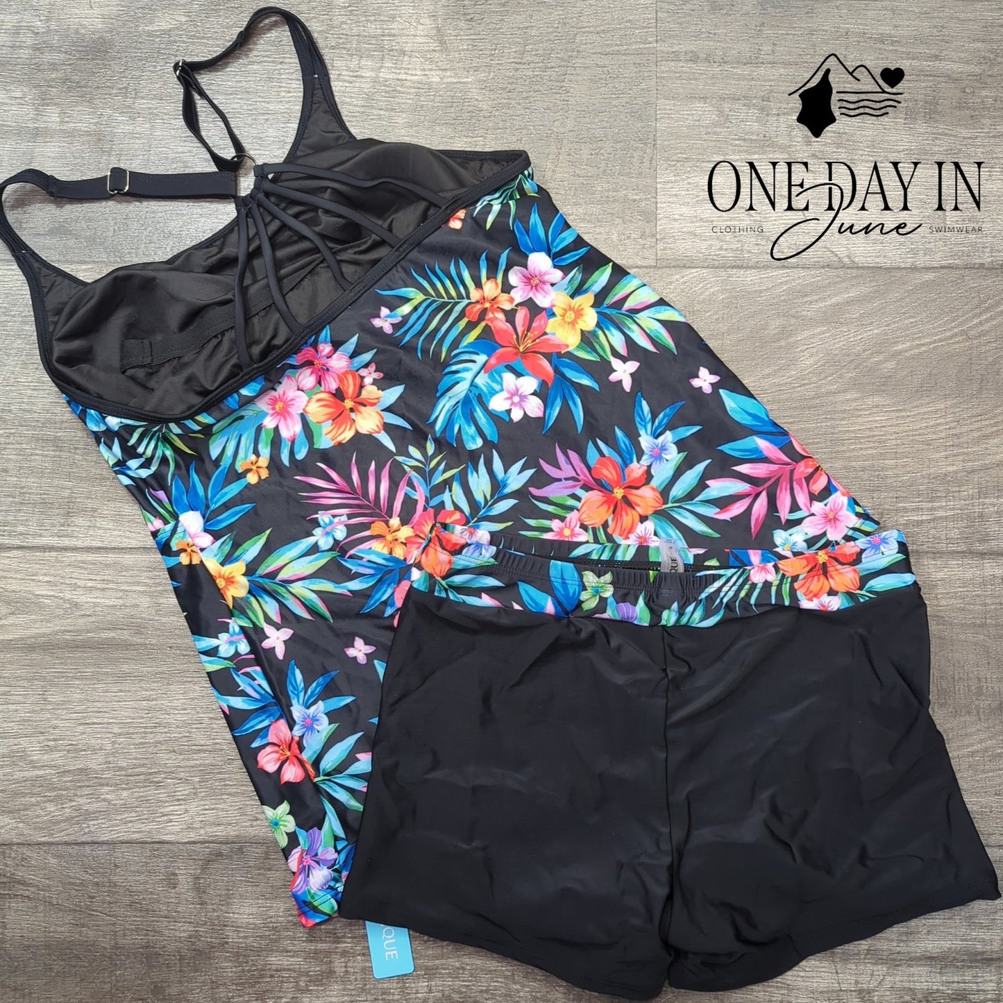 Yonique Strappy Back Boyshort Tankini Swimsuit Size M