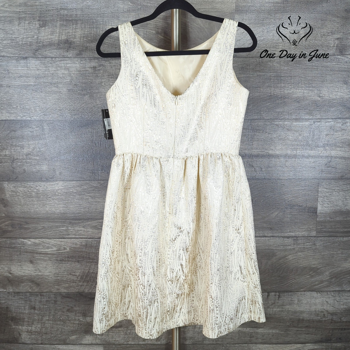 AGB Metallic Gold Jacquard Fit Flare Cocktail Dress Ivory NWT $99 Size 8