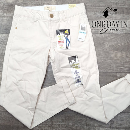 Rewind Techno Tuck Mid Rise Skinny Jeans White NWT Juniors Size 5