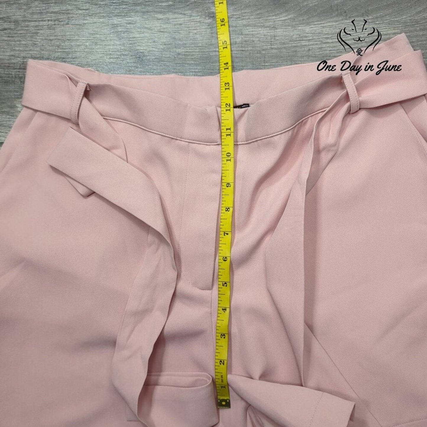 Isle by Melis Kozan Tie Belt Shorts Size L