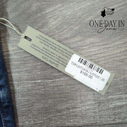 Hudson Nico Super Skinny Ankle Jeans Lotus Distressed Raw Hem NWT Size 2 (26)