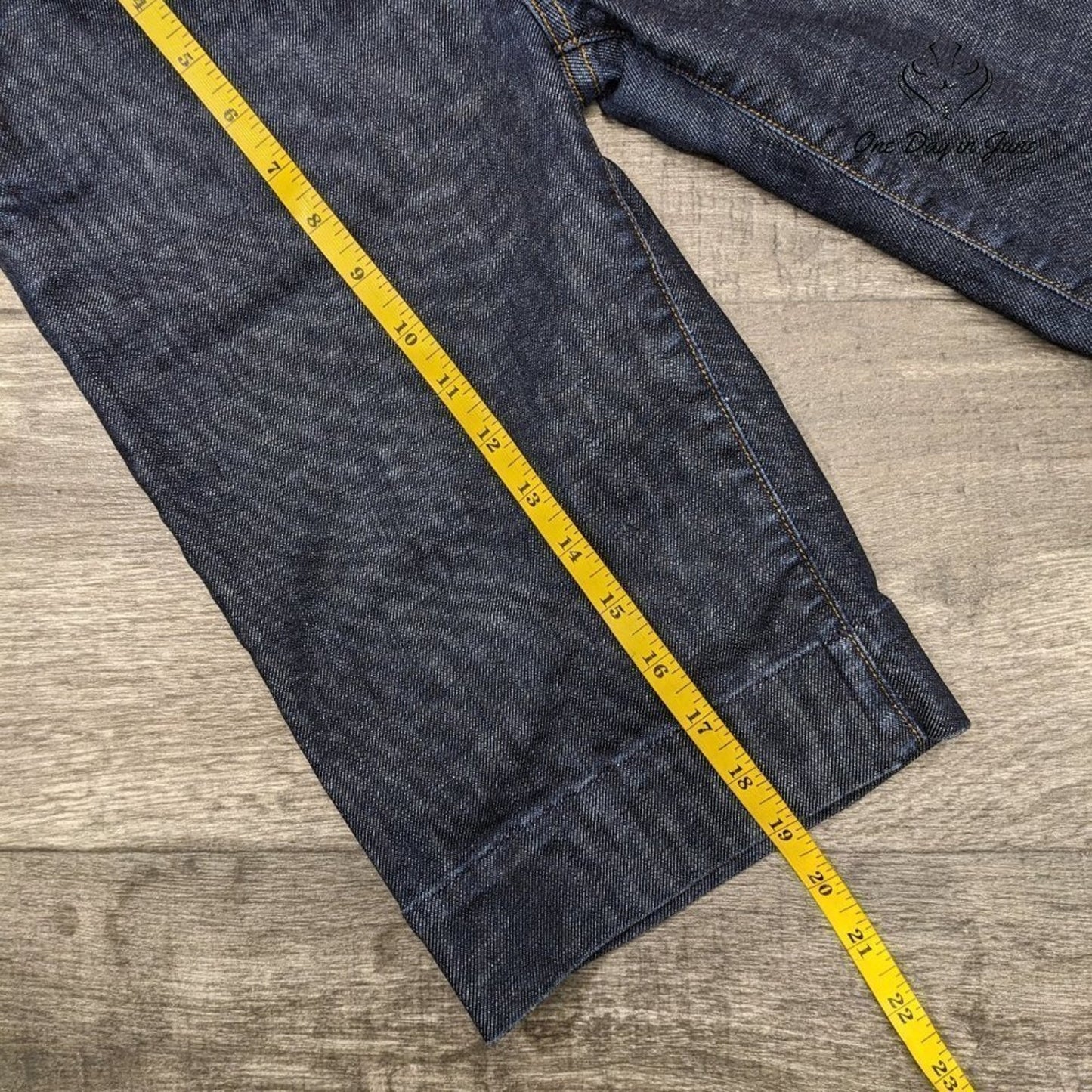 Citizens of Humanity Denim Shorts Size 27 (4)
