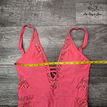 Wevswe Deep V One Piece Swimsuir Size M